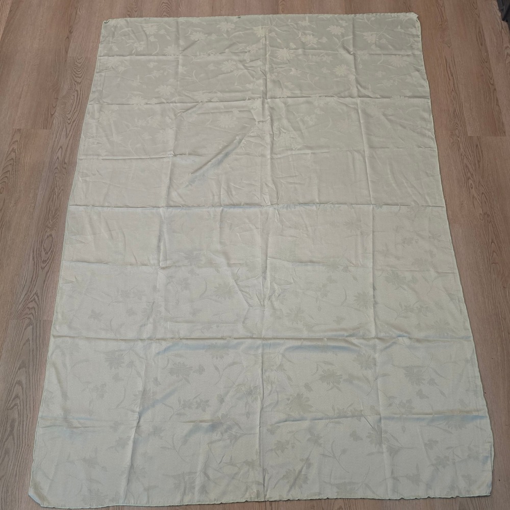 Light‎ Green Floral Damask Tablecloth Jacquard Butterfly Scalloped Edge 80x56